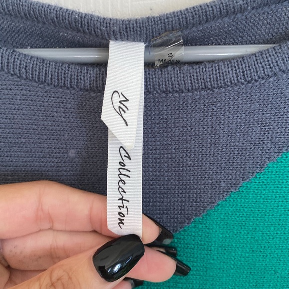 NY Collection asymmetrical grey and green sweater - Picture 2 of 6